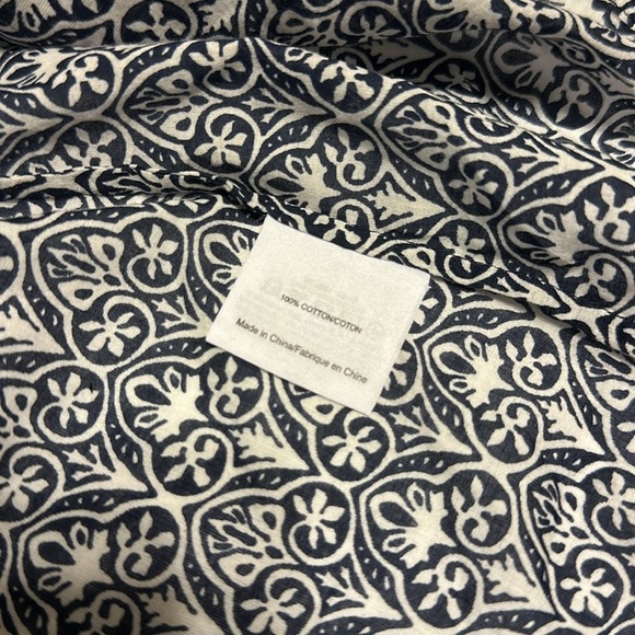 Tory Burch navy blue/white button down blouse size 2 - Picture 5 of 6